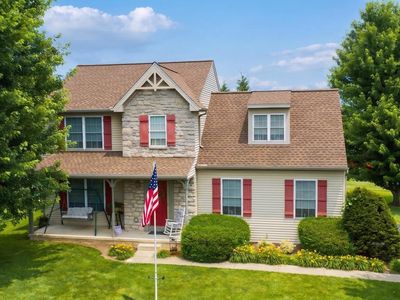 Property at 165 Pebble Beach Dr, Mount Wolf, PA