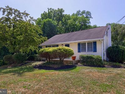 160 Buch Ave