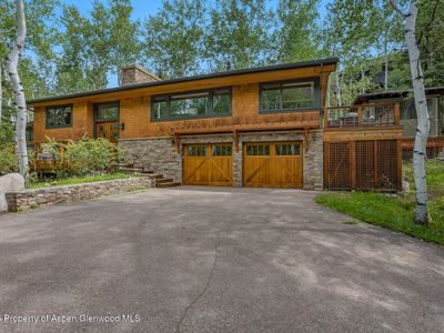203 Eastwood Dr