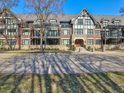 3944 Miami Rd APT 106