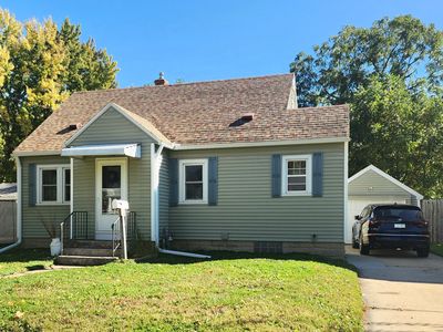1010 3rd Ave SE