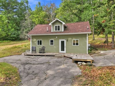 1249 W Higgins Lake Dr