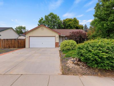 220 Palace Way