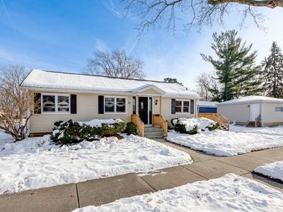 Property at 453 Ingalton Ave, West Chicago, IL