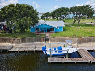 Property at 128 Palm Dr, Rockport, TX