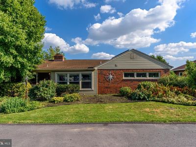 4216 Ridge Dr