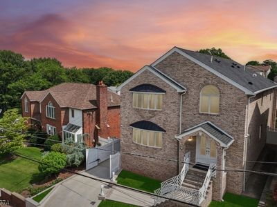 11 Linden Ave