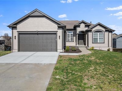 11121 N Manchester Ave