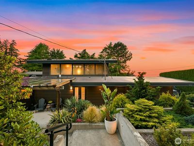 800 Highland Drive