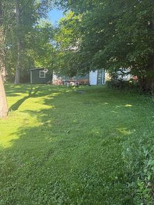 570 Hooper Rd