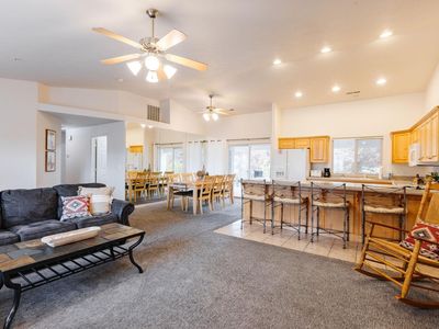 1845 W Canyon View Dr APT 1017