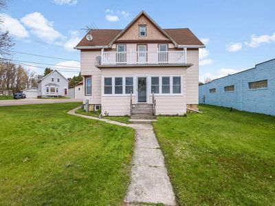 211 E Main STREET