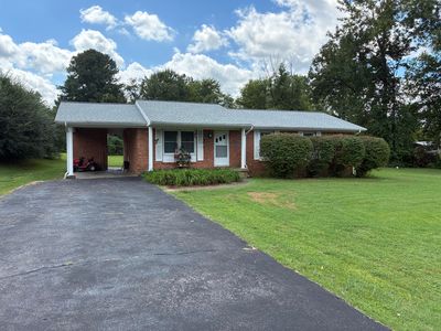 120 Maple Dr