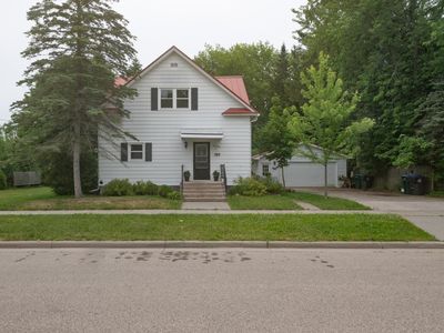 215 N Oxford St