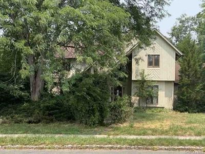 18 Lady Godiva Way