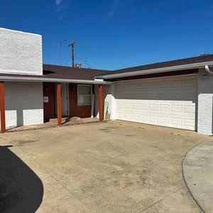 12135 High Meadow Dr