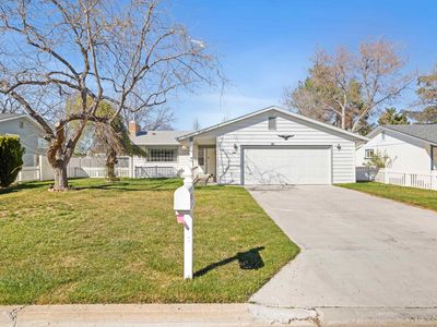 442 Crestview Dr