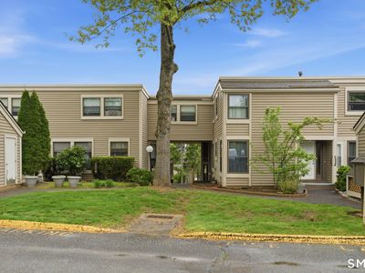 6 Stevens Place #6