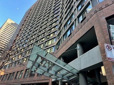 211 E Ohio St APT 1911