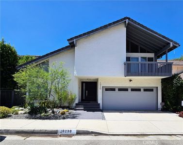 10230 Autumn Leaf Cir