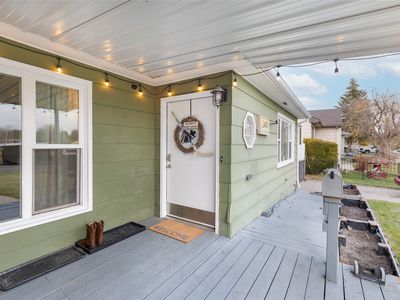 2409 6th Ave N