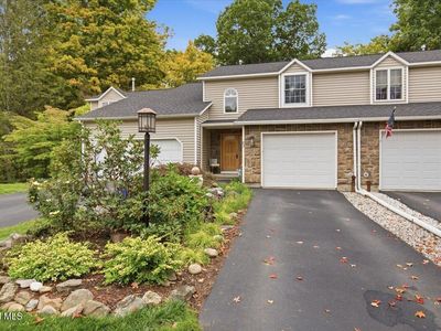 83 Woodside Drive