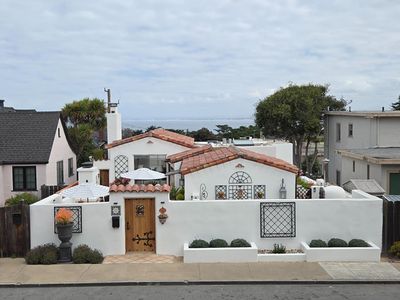 166 Lighthouse Ave