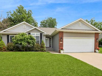 Property at 197 Rogers Dr, Williamsburg, IA