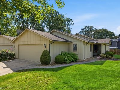Property at 19407 Co Moor Blvd, Strongsville, OH
