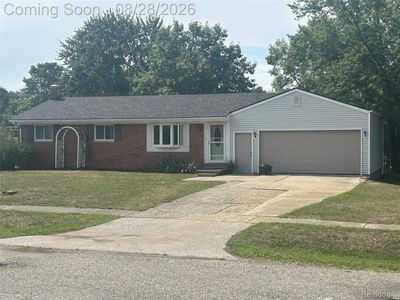 Property at 1320 Athlone St, Oxford, MI