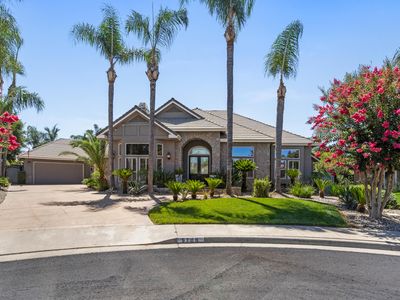5709 W Seeger Court