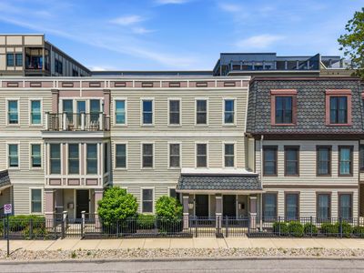 136 E Greenwood Ave