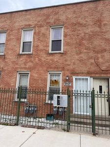 2937 S Keeley St #2