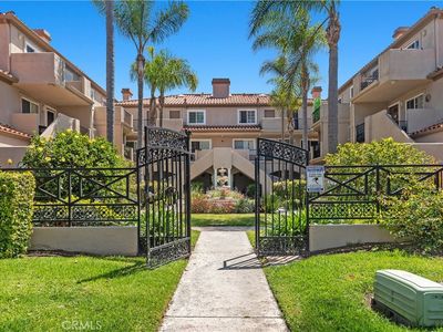 606 Lake St APT 22