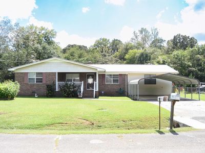 95 Meadow Ln