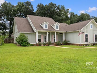 320 Nandina Loop