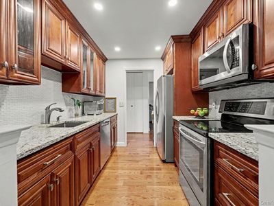 500 High Point Drive #810