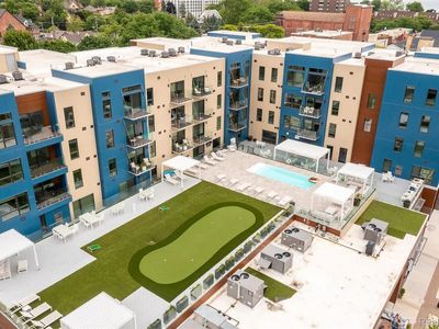 166 Oak St Suite 304