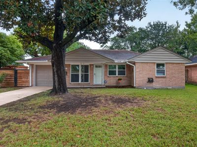 11227 Greenwillow Dr