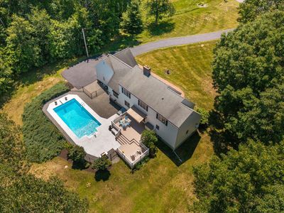 7 Bartlett Road