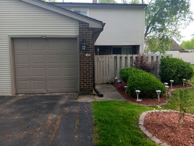 Property at 853 Greenbriar Ln, University Park, IL