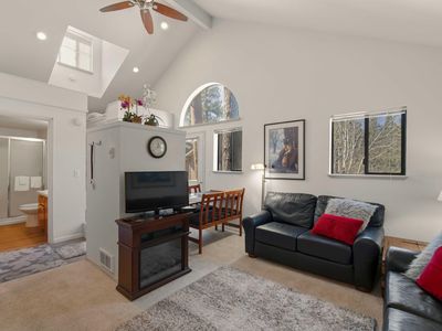 56856 Enterprise Dr #G1