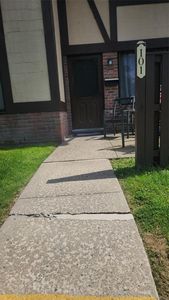 101 Glen Hollow Drive