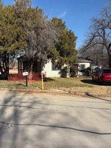 201 E Vine St