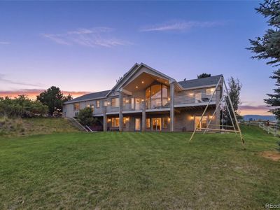 5506 Mustang Circle