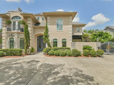 2502 Chimney Rock Rd