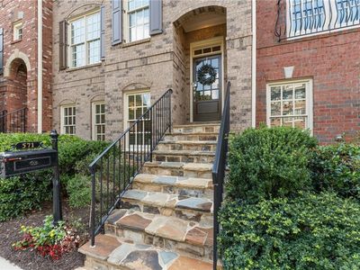 571 Parkside Village Way NW