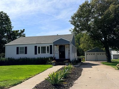 Property at 315 E 5th St, Curtis, NE