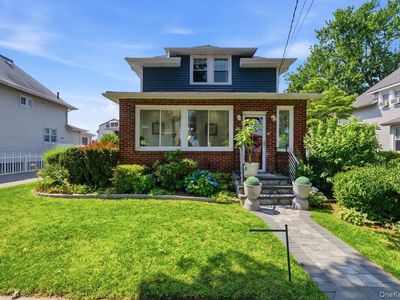 123 Briggs Avenue
