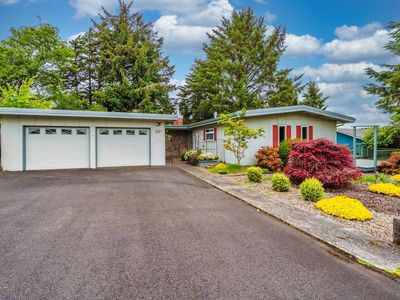 3027 NE 32nd Dr